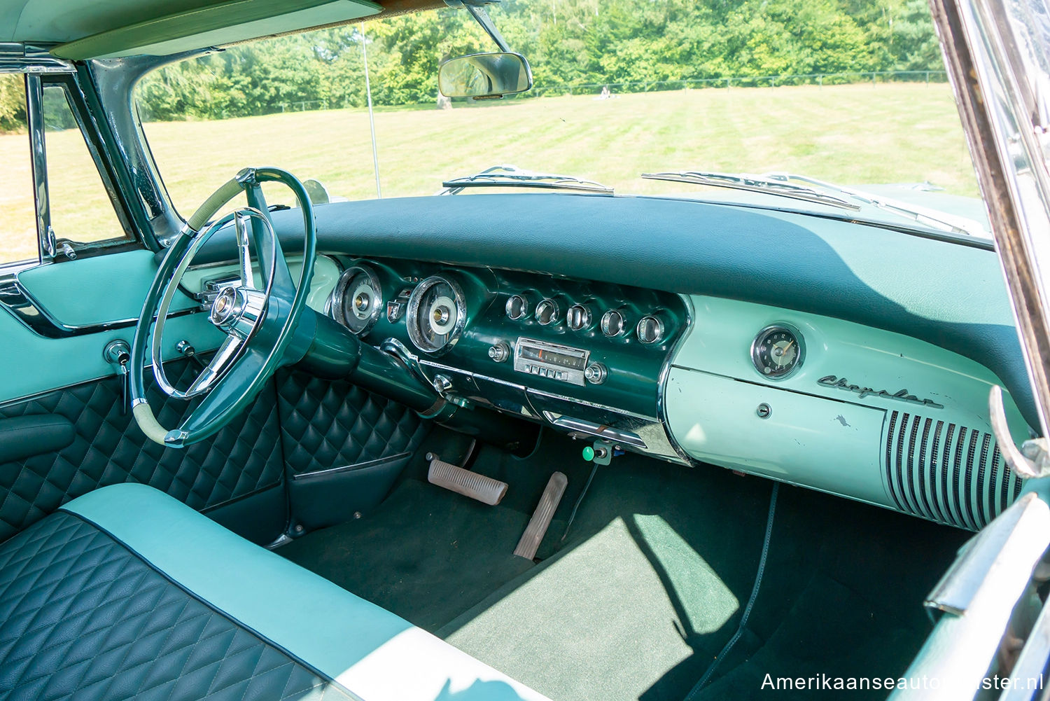 Chrysler New Yorker uit 1956